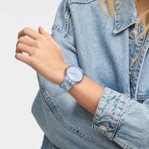 Blue Swatch Dazed By Daisies Plastic | SKOR-06985