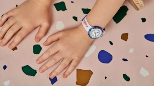 White Swatch Your Love My Heart Plastic | ICOY-48632